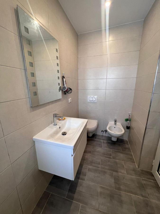 Vila Rexhepaj Vlorë Exterior foto