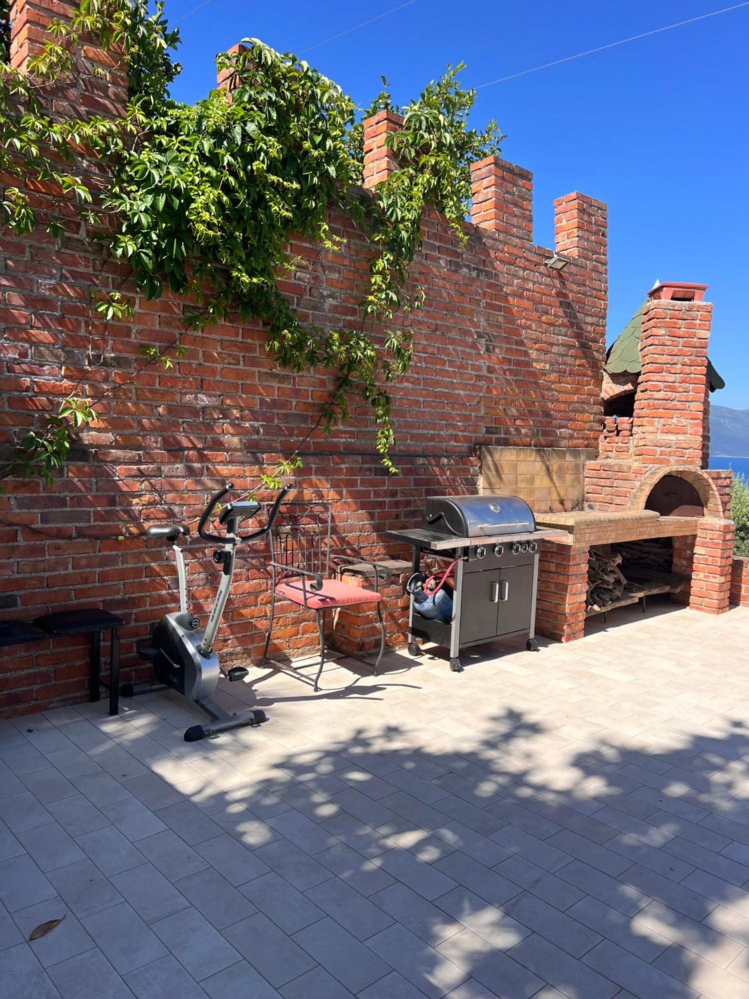 Vila Rexhepaj Vlorë Exterior foto