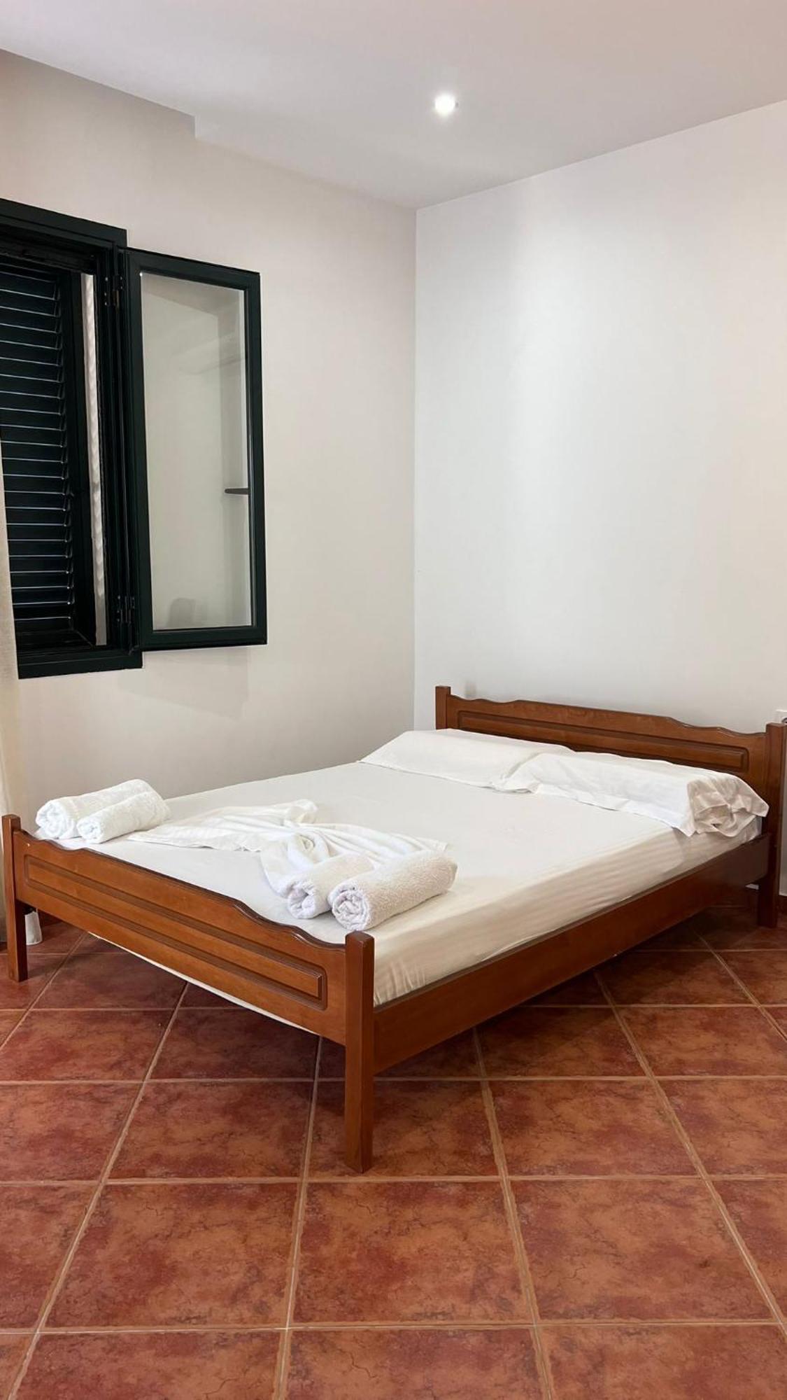 Vila Rexhepaj Vlorë Exterior foto